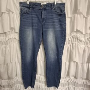 Pistola Audrey Mid Rise Cropped Skinny Jeans Daek Wash Size 33